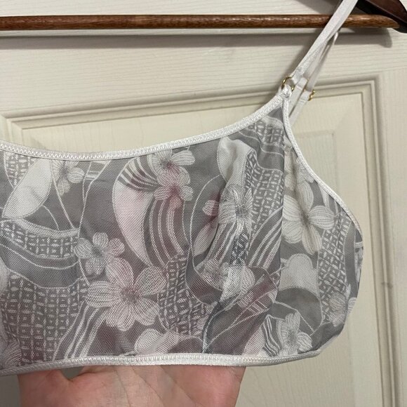 Victoria's Secret Women's White Gray Floral Mesh Sheer Bralette Size Large - Picture 3 of 7